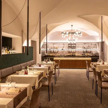 Отель Fischer Мархтренк